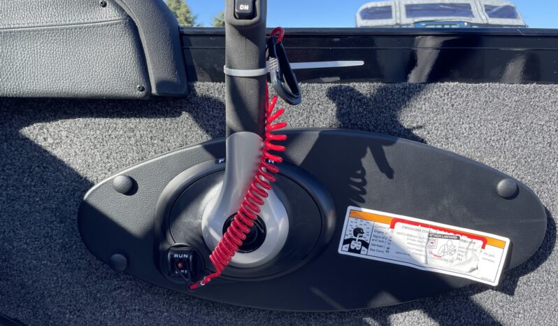 2026 Crestliner 2050 Authority full