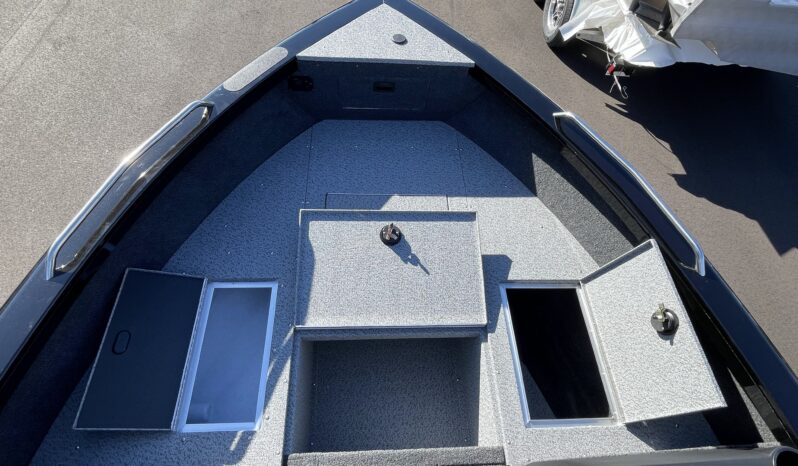 2026 Crestliner 2050 Authority full