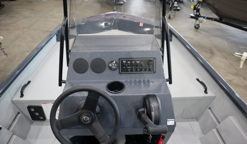 2026 Crestliner 1870 Retriever FCC full