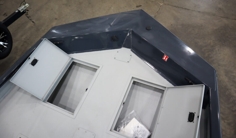 2026 Crestliner 1870 Retriever FCC full