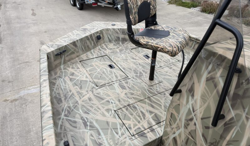 2026 Crestliner 1870 Retriever FCC full