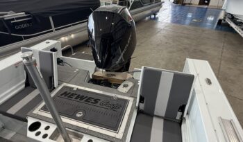 2026 Hewes Craft 221 Evolution Tournament Edition full