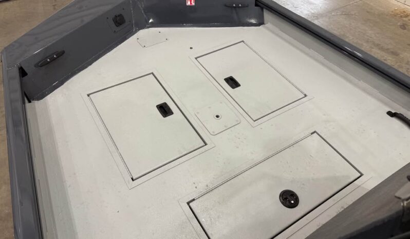 2026 Crestliner 1660 Retriever FCC full