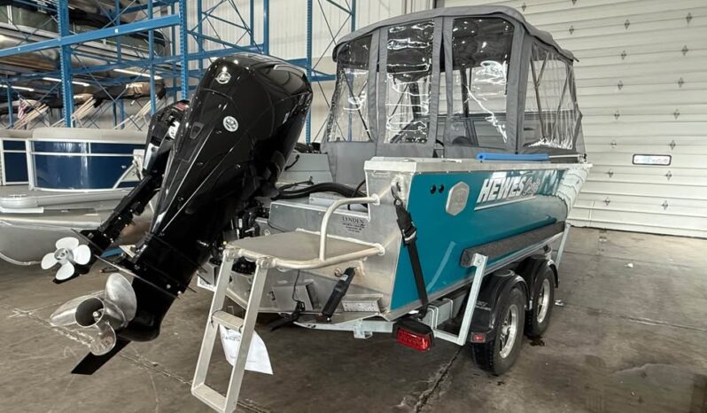 2024 Hewes Craft 221 Evolution full