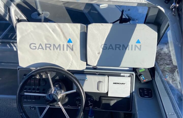 2024 Hewes Craft 221 Evolution full