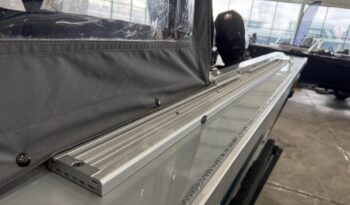 2024 Hewes Craft 221 Evolution full