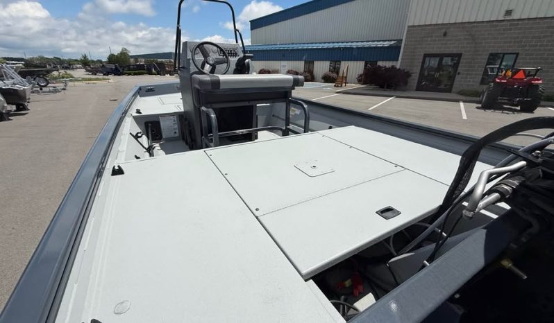 2026 Crestliner 1660 Retriever FCC full
