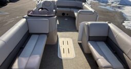 2019 Suncatcher V322C