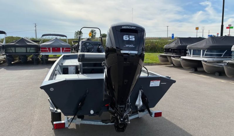 2026 Crestliner 1660 Retriever FCC full