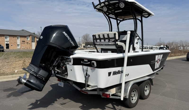 2019 Wellcraft 221 Bay Tournament Edition full