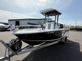 2019 Wellcraft 221 Bay Tournament Edition