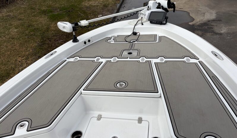 2019 Wellcraft 221 Bay Tournament Edition full