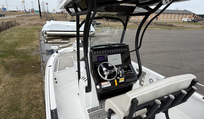 2019 Wellcraft 221 Bay Tournament Edition full