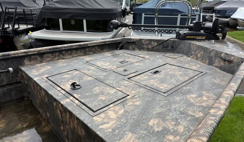 2021 Crestliner 1760 Retriever SC full