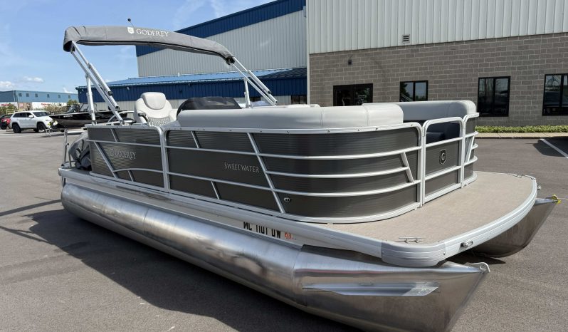 2022 Godfrey Sweetwater 2086C