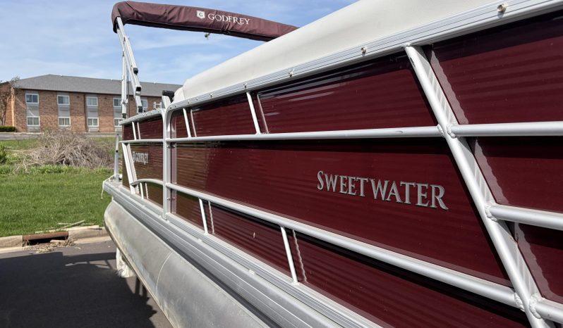 2022 Godfrey Sweetwater 2286C TT full