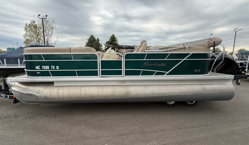 2015 Godfrey Sweetwater 2286SLC Tritoon