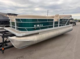 2015 Godfrey Sweetwater 2286SLC Tritoon