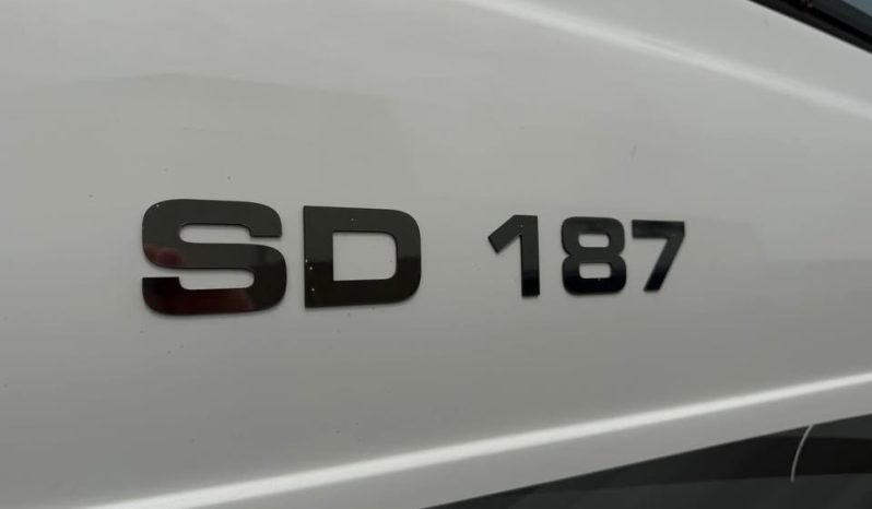 2019 Hurricane SunDeck 187 full