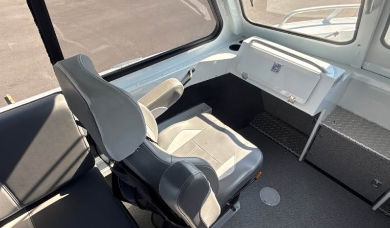 2023 Hewes Craft 210 Sea Runner Et HT full