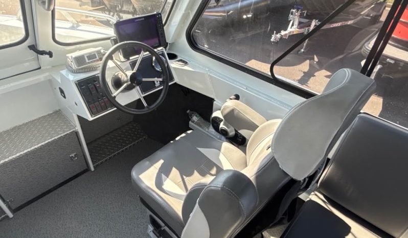 2023 Hewes Craft 210 Sea Runner Et HT full