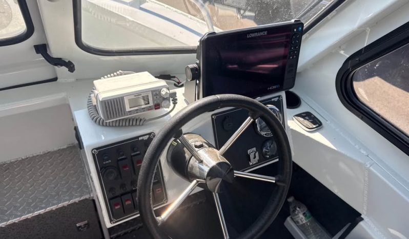 2023 Hewes Craft 210 Sea Runner Et HT full