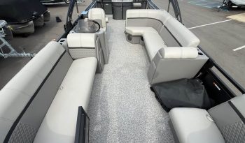 2023 Angler Qwest 8522 Pro Family Fish Tritoon full