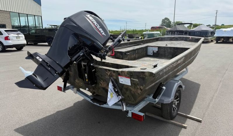 2027 Crestliner 1760 Retriever Deluxe Tiller