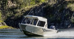 2027 Hewes Craft 210 Sea Runner ET HT