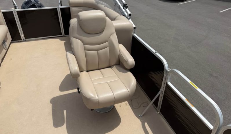 2015 Godfrey Sweetwater 2286SB Tritoon full