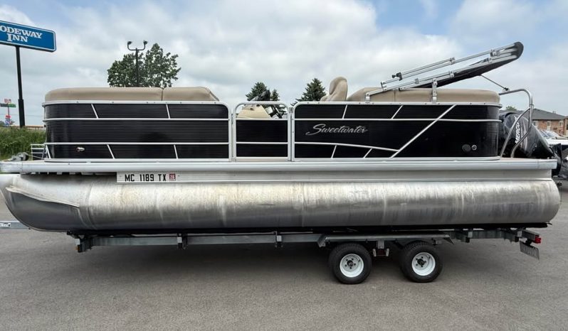 2015 Godfrey Sweetwater 2286SB Tritoon