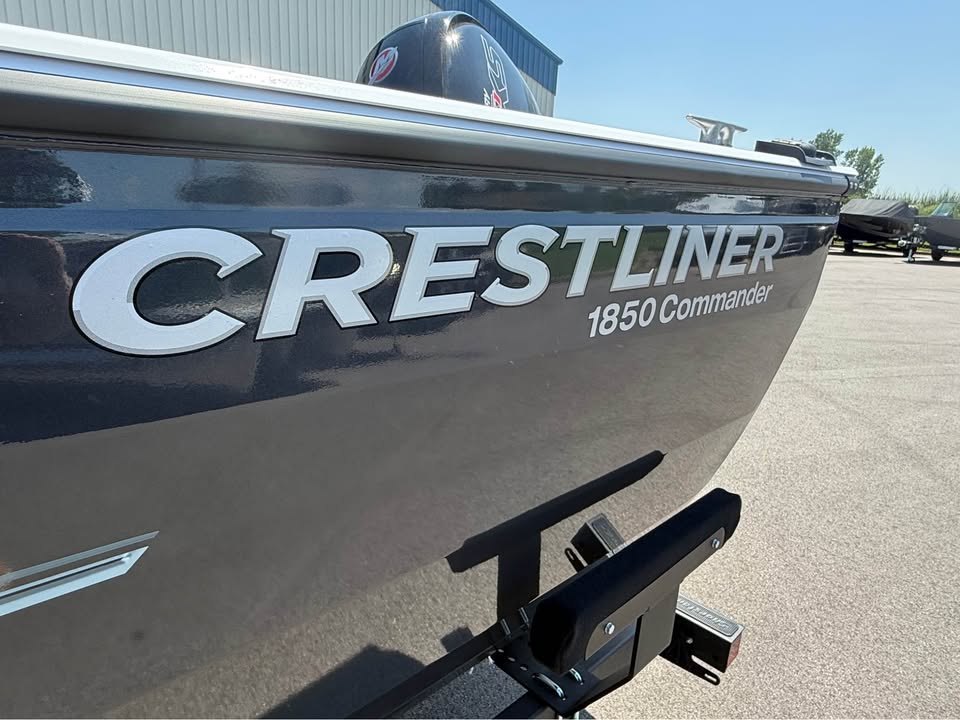 New 2027 Crestliner 1850 Commander 16 ft Deep V Fishing Boat For