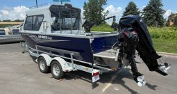 2022 Hewes Craft 210 Sea Runner ET HT