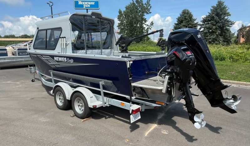 2022 Hewes Craft 210 Sea Runner ET HT