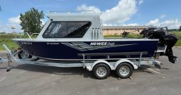 2022 Hewes Craft 210 Sea Runner ET HT