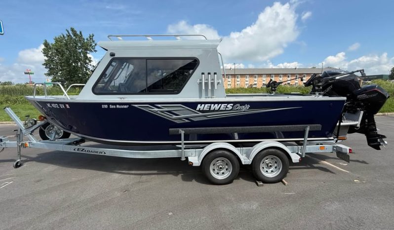 2022 Hewes Craft 210 Sea Runner ET HT
