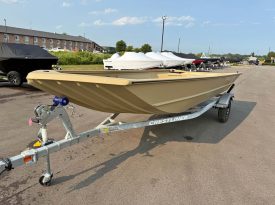 2026 Crestliner 1860 Retriever Deluxe Tiller