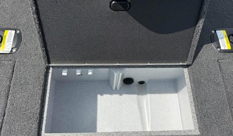 2027 Crestliner 1850 Sportfish full