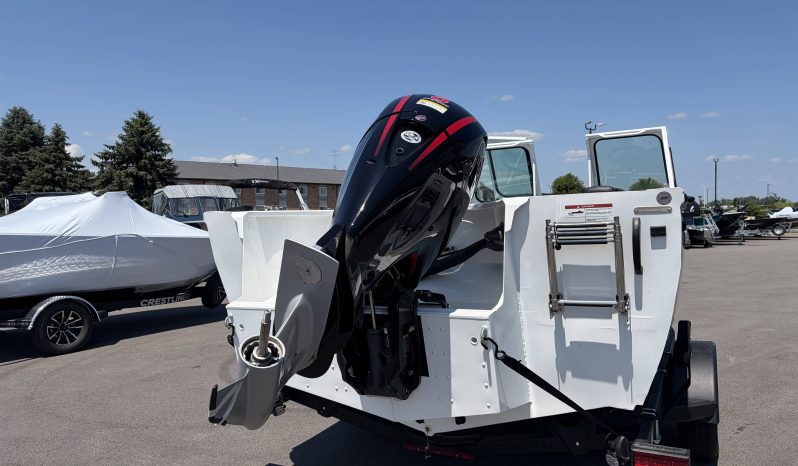 2027 Crestliner 1850 Commander