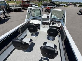 2027 Crestliner 1850 Commander