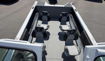 2027 Crestliner 1850 Commander full