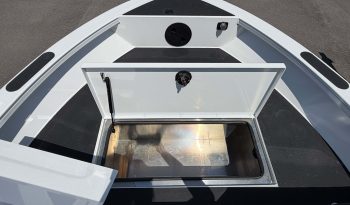 2027 Crestliner 1850 Commander full