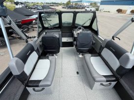 2027 Crestliner 2050 Commander