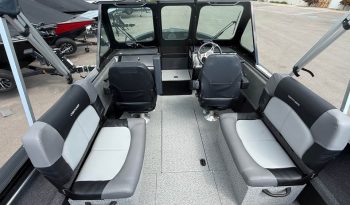 2027 Crestliner 2050 Commander full