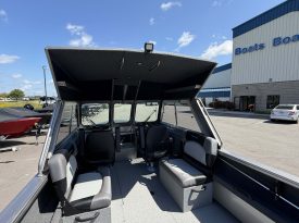 2027 Crestliner 2050 Commander HT