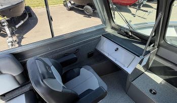 2027 Crestliner 2050 Commander HT full