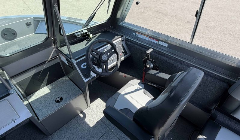 2027 Crestliner 2050 Commander HT full