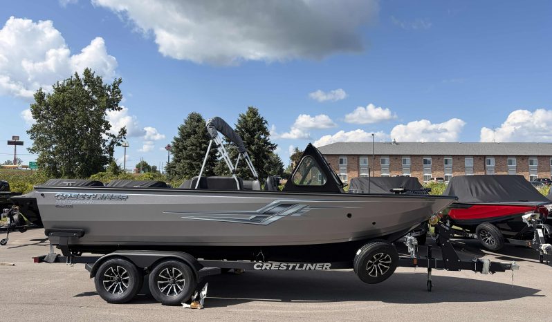 2027 Crestliner 2050 Commander
