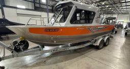 2017 Hewes Craft 210 Sea Runner HT