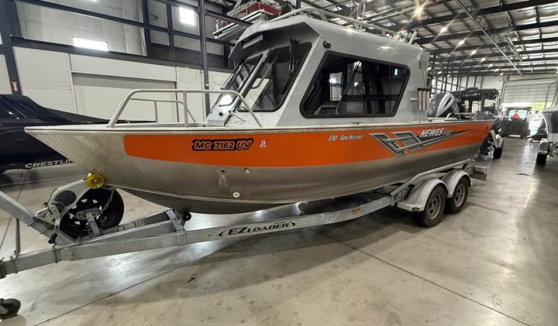 2017 Hewes Craft 210 Sea Runner HT